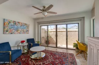 Photo #5: 6246866 Listing