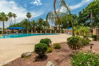 Photo #2: 6246926 Listing