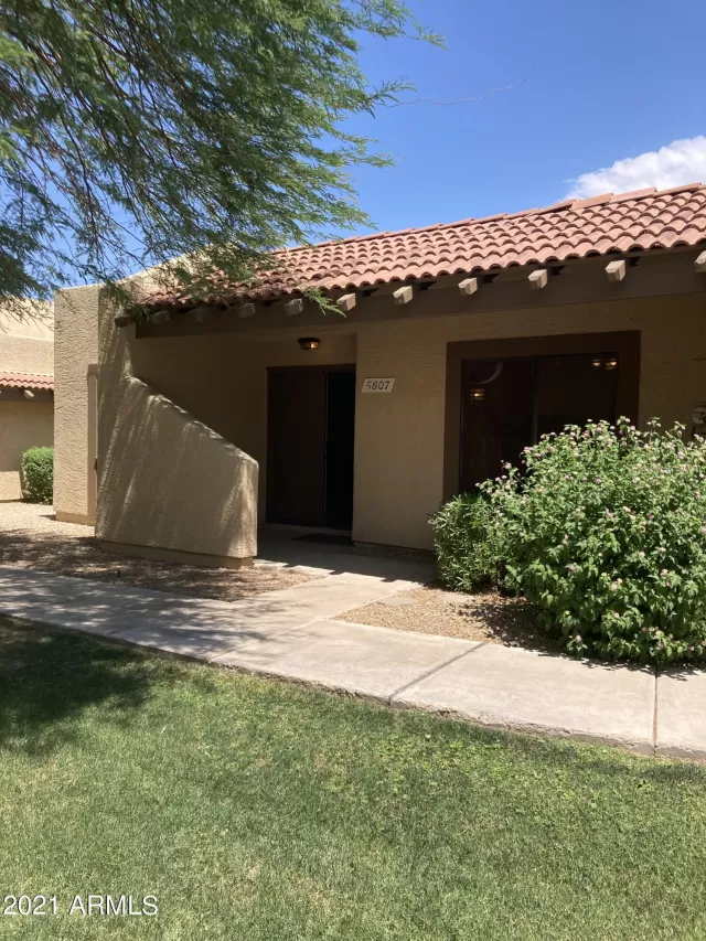 MLS: 6247130 Condo For Sale