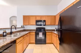 Photo #2: 6247135 Listing