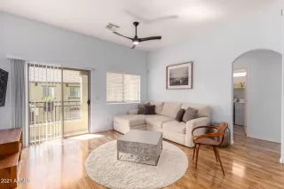 Photo #3: 6247135 Listing