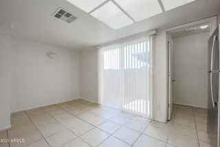 Photo #5: 6247216 Listing