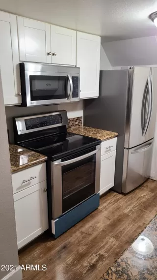 Photo #6: 6247217 Listing