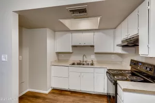 Photo #3: 6247364 Listing