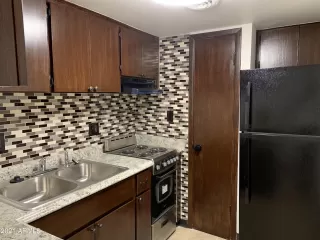 Photo #5: 6247687 Listing 