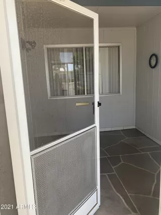Photo #4: 6247741 Listing