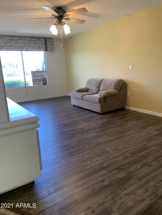 Photo #6: 6247741 Listing