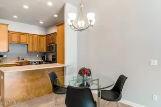 Photo #3: 6247801 Listing