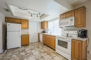 Photo #4: 6247841 Listing