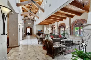 Photo #3: 6247932 Listing