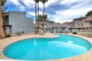 Photo #4: 6247999 Listing