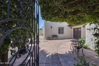 Photo #2: 6248051 Listing