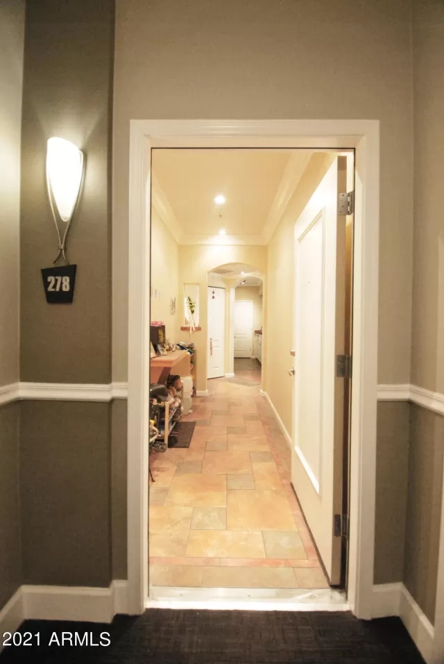 MLS: 6248093 Condo For Sale