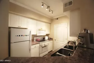 Photo #3: 6248093 Listing 