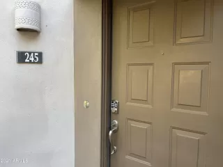 Photo #3: 6248176 Listing