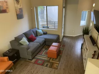 Photo #5: 6248176 Listing