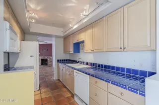 Photo #6: 6248266 Listing