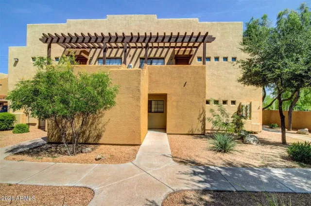 MLS: 6248278 Condo For Sale