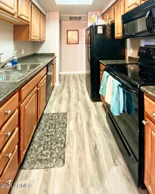 Photo #5: 6248278 Listing