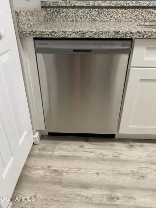 Photo #2: 6248339 Listing