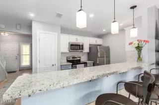 Photo #2: 6248399 Listing