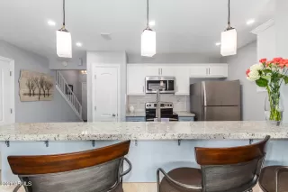 Photo #3: 6248399 Listing