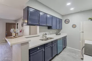 Photo #5: 6248467 Listing