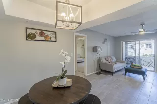 Photo #6: 6248467 Listing