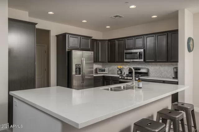 MLS: 6248677 Condo For Sale