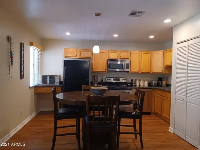 MLS: 6248730 Condo For Sale