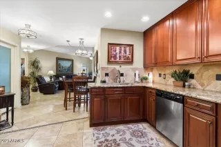 Photo #3: 6249015 Listing