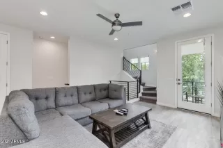 Photo #4: 6249073 Listing