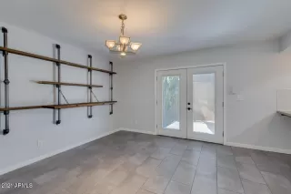 Photo #5: 6249219 Listing