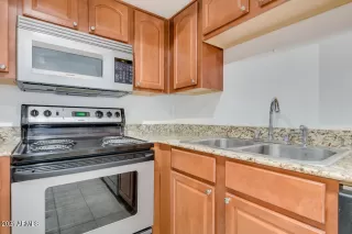 Photo #5: 6249274 Listing