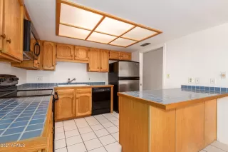 Photo #6: 6249314 Listing