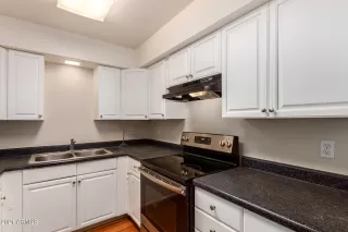 Photo #3: 6249329 Listing