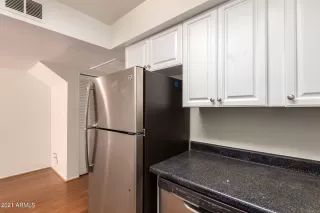 Photo #4: 6249329 Listing