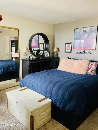 Photo #6: 6249394 Listing