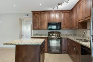 Photo #6: 6249454 Listing
