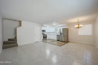 Photo #6: 6249570 Listing