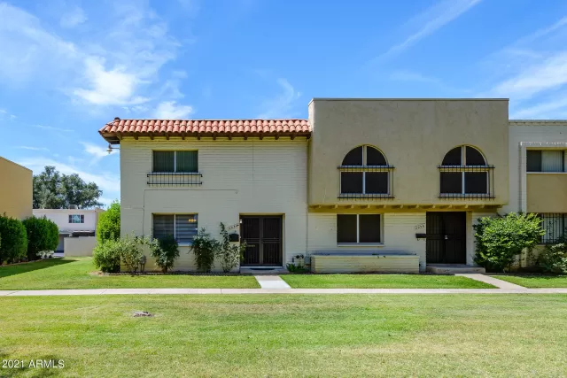 MLS: 6249740 Condo For Sale