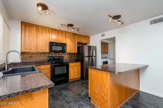 Photo #2: 6249740 Listing