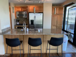 Photo #5: 6249833 Listing
