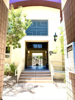 Photo #3: 6249835 Listing