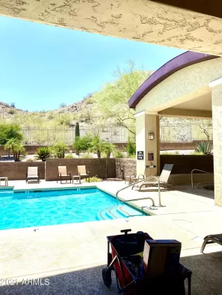 Photo #5: 6249835 Listing