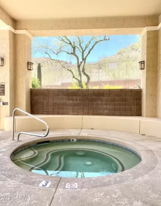 Photo #6: 6249835 Listing