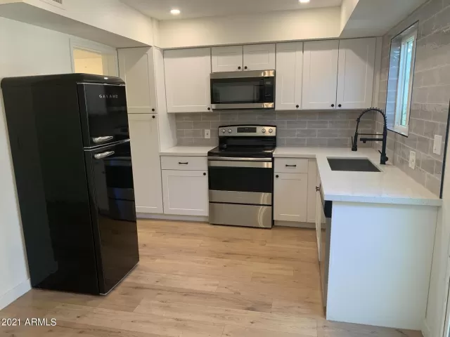 MLS: 6249840 Condo For Sale
