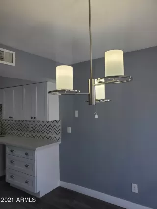 Photo #5: 6249884 Listing