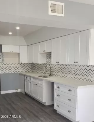 Photo #6: 6249884 Listing