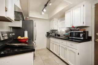 Photo #3: 6249935 Listing